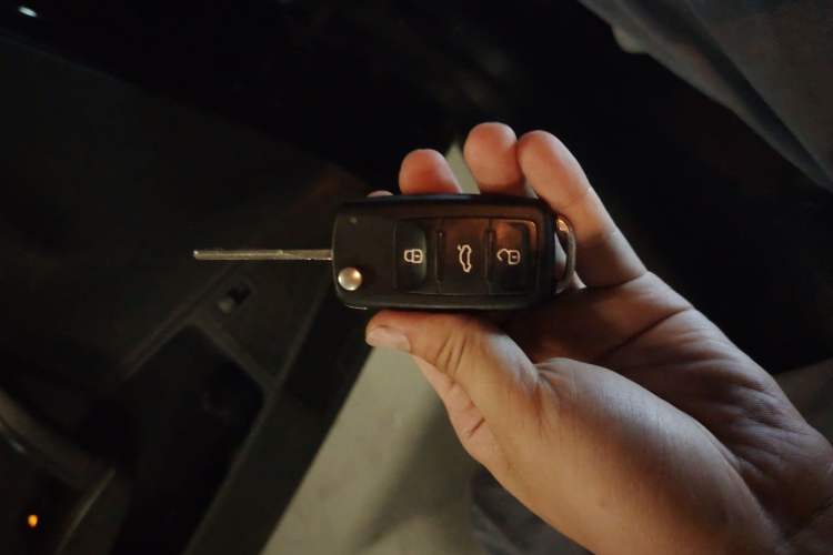 Used Volkswagen Lavida 2013 Revised Classic 1.6L Manual Fashion Edition Vehicle Key