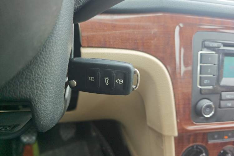 Used Volkswagen Lavida 2013 1.4TSI Manual Comfort Edition Vehicle Key