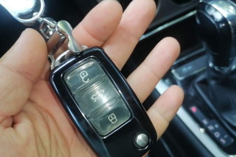 Used Volkswagen Lavida 2013 Restyled Classic 1.6L Automatic Comfort Edition Vehicle Key