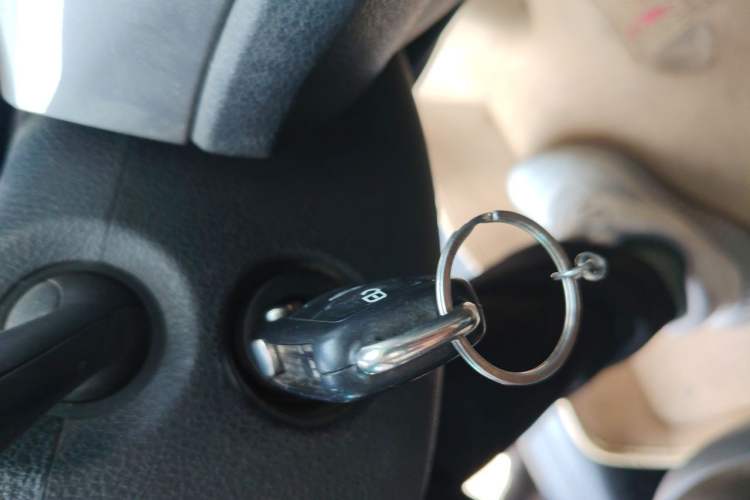 Used Volkswagen Lavida 2013 Revised Classic 1.6L Manual Fashion Edition Vehicle Key