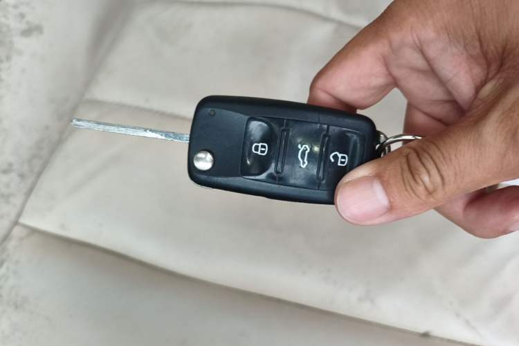 Used Volkswagen Lavida 2013 1.4TSI DSG Comfort Edition Vehicle Key