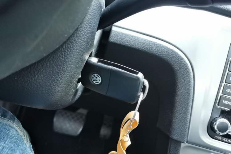 Used Volkswagen Lavida 2013 Revised Classic 1.6L Automatic Fashion Edition Vehicle Key