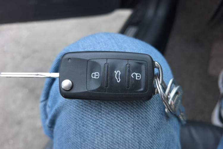 Used Volkswagen Lavida 2013 Restyled Classic 1.6L Automatic Comfort Edition Vehicle Key