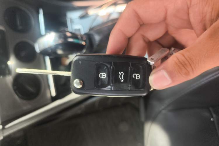 Used Volkswagen Lavida 2013 Restyled Classic 1.6L Automatic Comfort Edition Vehicle Key