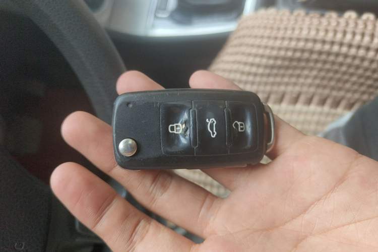 Used Volkswagen Lavida 2013 Restyled Classic 1.6L Automatic Comfort Edition Vehicle Key