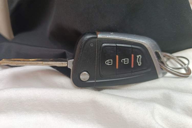 Used Volkswagen Lavida 2013 1.4TSI Manual Comfort Edition Vehicle Key