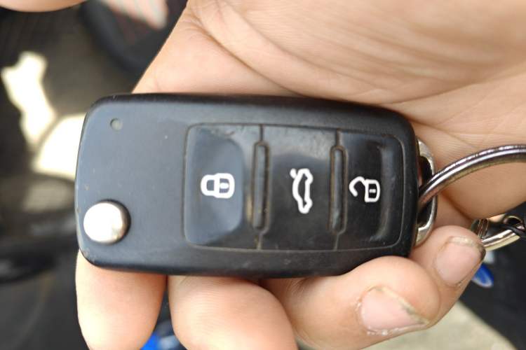 Used Volkswagen Lavida 2013 Revised Classic 1.6L Manual Fashion Edition Vehicle Key