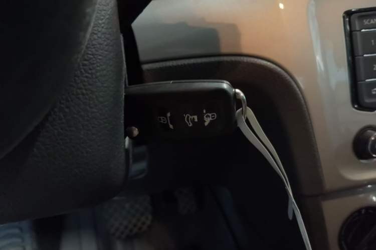 Used Volkswagen Lavida 2013 Revised Classic 1.6L Automatic Fashion Edition Vehicle Key