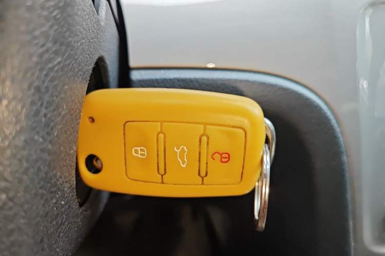 Used Volkswagen Lavida 2013 1.6L Manual Fashion Edition Vehicle Key