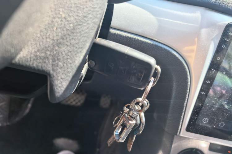 Used Volkswagen Lavida 2013 1.6L Automatic Fashion Edition Vehicle Key
