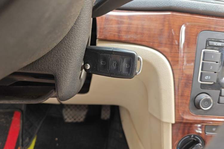 Used Volkswagen Lavida 2013 1.6L Automatic Fashion Edition Vehicle Key