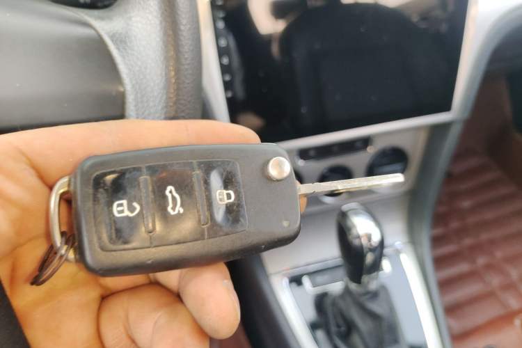 Used Volkswagen Lavida 2013 Restyled Classic 1.6L Automatic Comfort Edition Vehicle Key