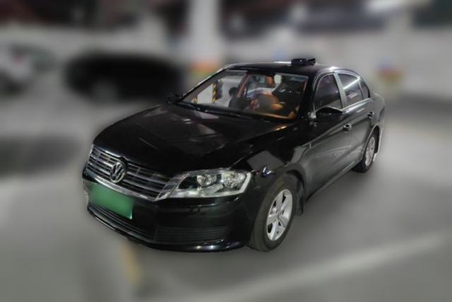 Used Volkswagen Lavida 2013 Revised Classic 1.6L Automatic Fashion Edition