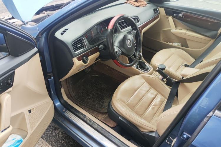 Used Volkswagen Lavida 2013 1.4TSI DSG Luxury Edition Driver Seat