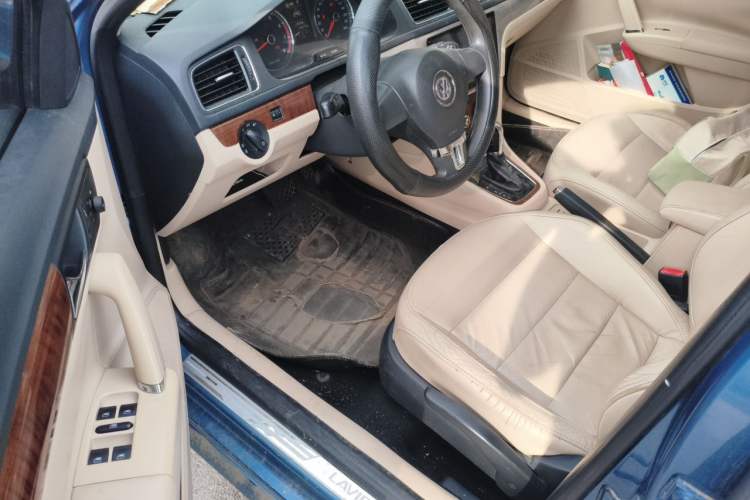 Used Volkswagen Lavida 2013 1.4TSI DSG Comfort Edition Driver Seat