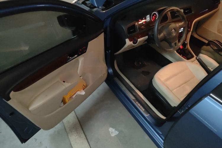 Used Volkswagen Lavida 2013 Restyled Classic 1.6L Automatic Comfort Edition Driver Seat