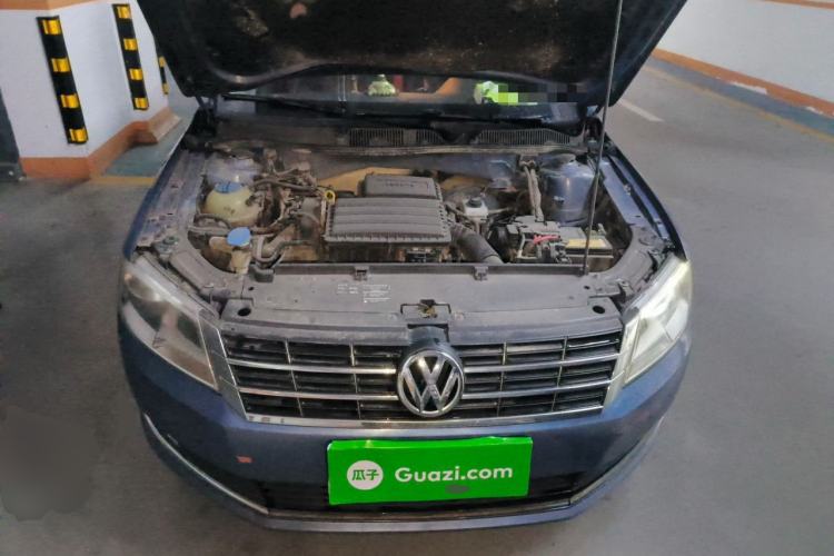 Used Volkswagen Lavida 2013 1.6L Manual Comfort Edition Engine Bay