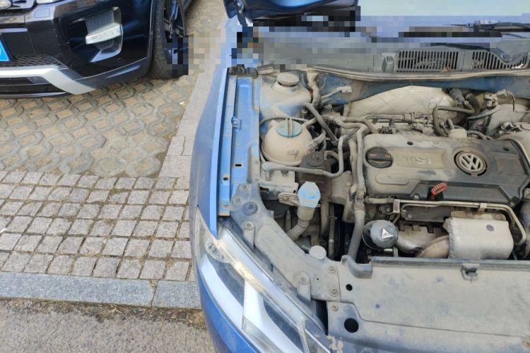 Used Volkswagen Lavida 2013 1.4TSI DSG Comfort Edition Engine Bay Right