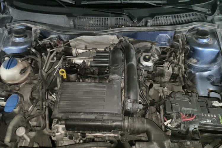 Used Volkswagen Lavida 2013 Revised Version 1.4 TSI DSG Luxury Edition Engine Bay