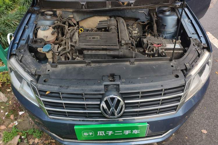 Used Volkswagen Lavida 2013 Revised Version 1.4 TSI DSG Comfort Edition Engine Bay