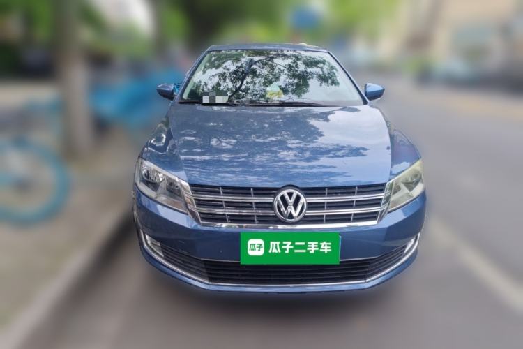 Used Volkswagen Lavida 2013 1.6L Automatic Luxury Edition Front