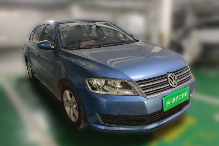 Used Volkswagen Lavida 2013 1.6L Manual Fashion Edition Front Right 45 Deg