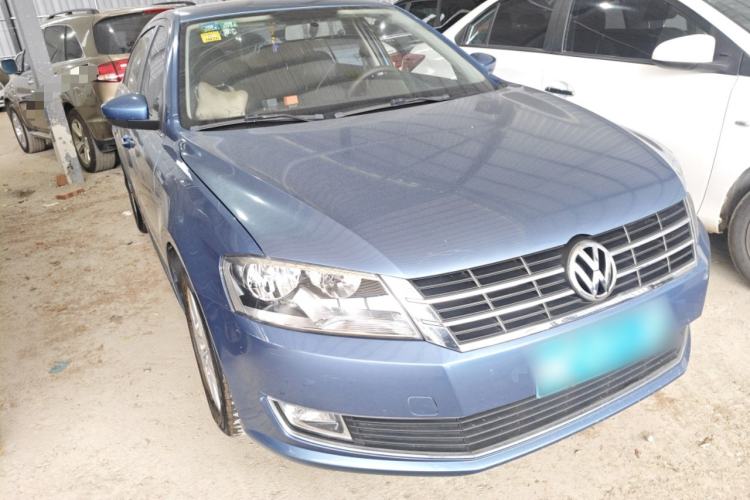 Used Volkswagen Lavida 2013 Revised Version 1.4 TSI DSG Comfort Edition Front Right 45 Deg