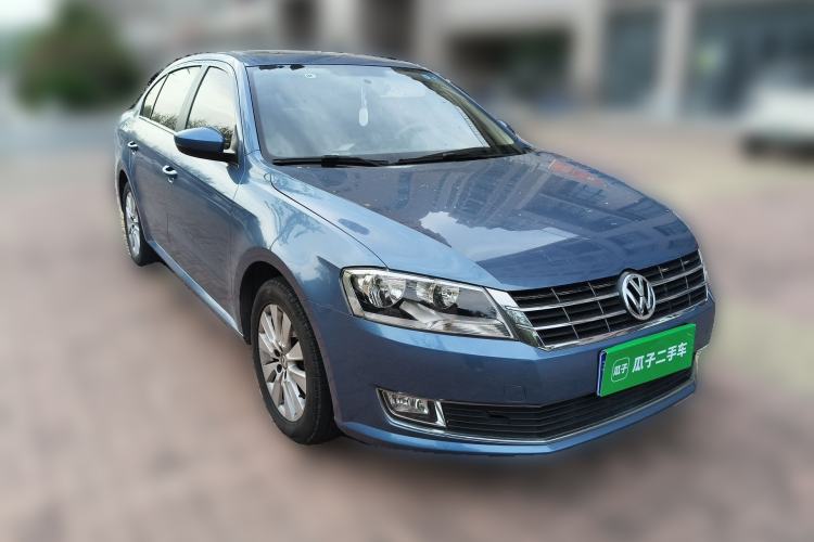 Used Volkswagen Lavida 2013 Revised Version 1.4 TSI DSG Comfort Edition Front Right 45 Deg