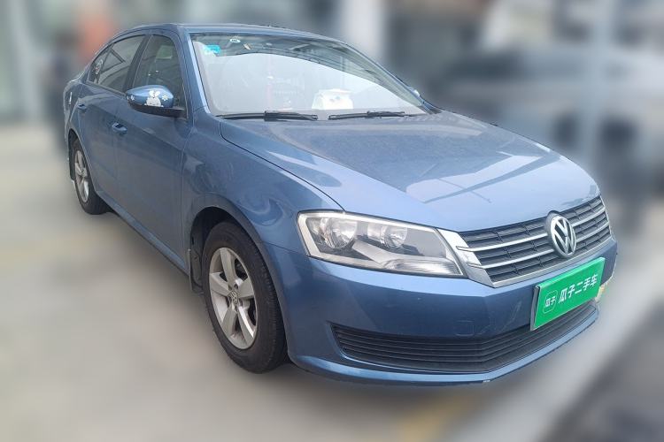 Used Volkswagen Lavida 2013 1.6L Automatic Fashion Edition Front Right 45 Deg