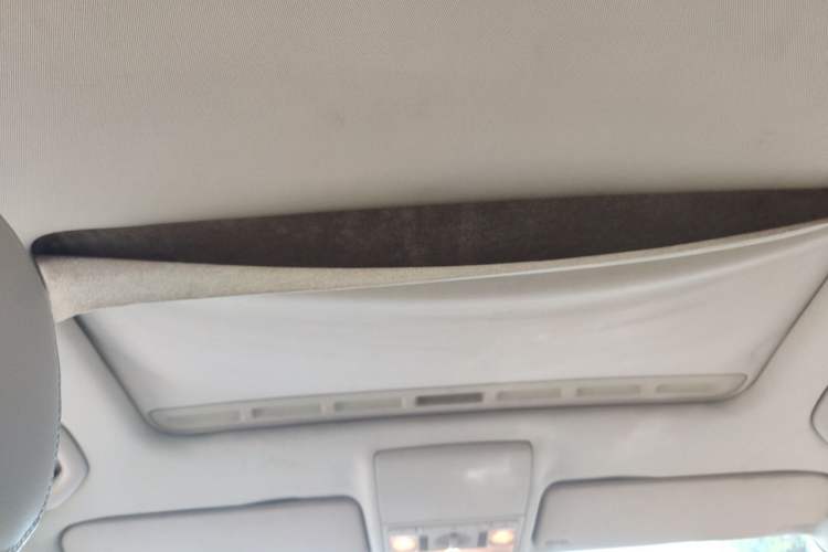 Used Volkswagen Lavida 2013 1.4TSI DSG Luxury Edition Headliner