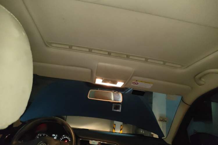 Used Volkswagen Lavida 2013 Restyled Classic 1.6L Automatic Comfort Edition Headliner