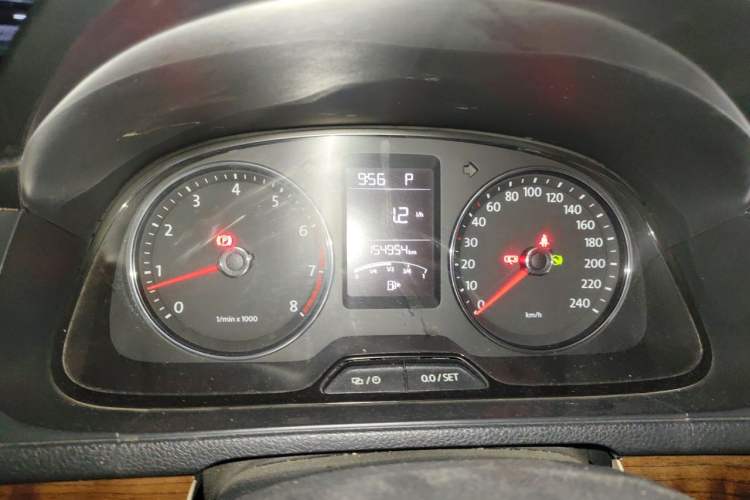 Used Volkswagen Lavida 2013 Restyled Classic 1.6L Automatic Comfort Edition Instrument Cluster
