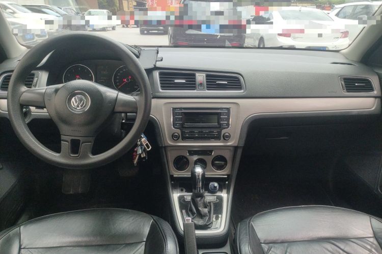 Used Volkswagen Lavida 2013 Revised Version 1.4 TSI DSG Comfort Edition Interior 2
