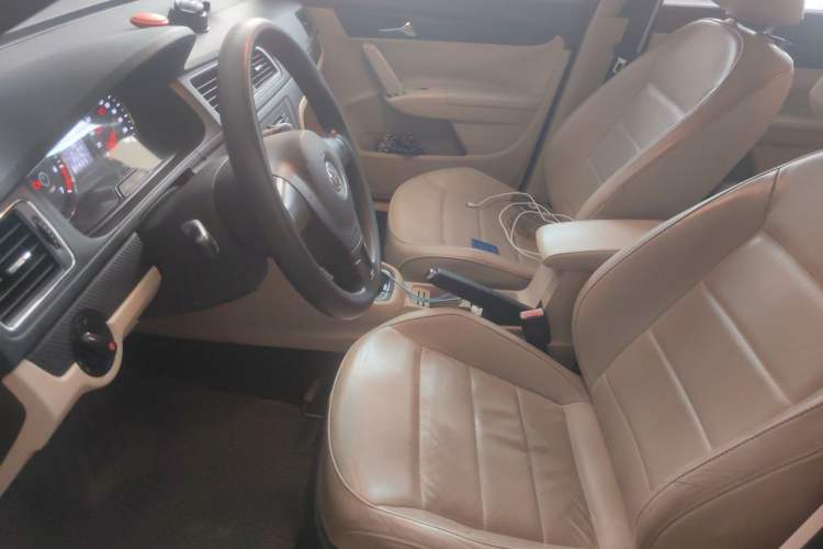 Used Volkswagen Lavida 2013 1.6L Automatic Comfort Edition Left Front Seat