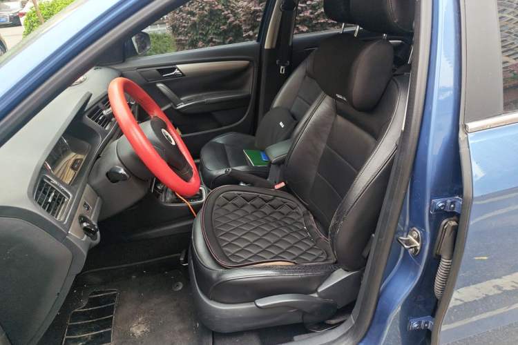 Used Volkswagen Lavida 2013 1.4TSI DSG Comfort Edition Left Front Seat