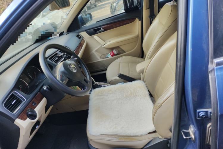 Used Volkswagen Lavida 2013 1.4TSI DSG Comfort Edition Left Front Seat