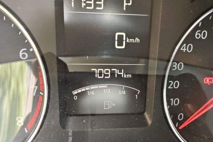Used Volkswagen Lavida 2013 Revised Version 1.6L Automatic Luxury Edition Odometer Close Up