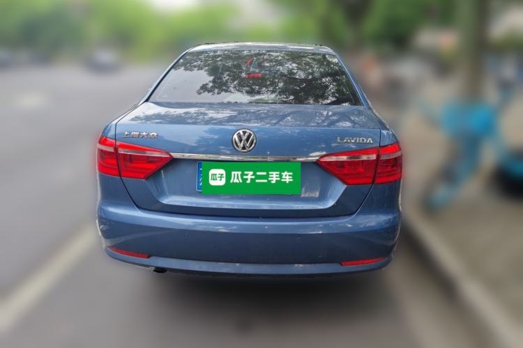 Used Volkswagen Lavida 2013 1.6L Automatic Luxury Edition Rear