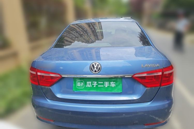 Used Volkswagen Lavida 2013 Revised Version 1.6L Automatic Luxury Edition Rear