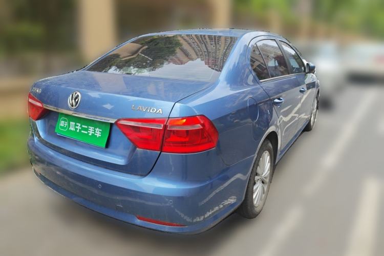 Used Volkswagen Lavida 2013 Revised Version 1.6L Automatic Luxury Edition Rear Right 45 Deg