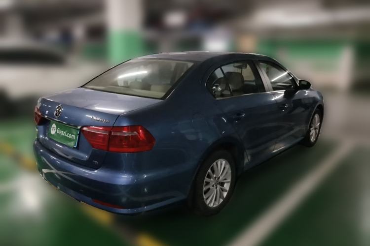 Used Volkswagen Lavida 2013 Revised Version 1.4 TSI DSG Luxury Edition Rear Right 45 Deg
