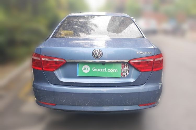 Used Volkswagen Lavida 2013 Revised Version 1.6L Automatic Luxury Edition Rear