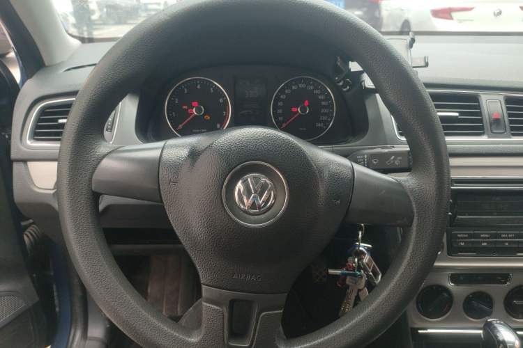 Used Volkswagen Lavida 2013 Revised Version 1.4 TSI DSG Comfort Edition Steering Wheel