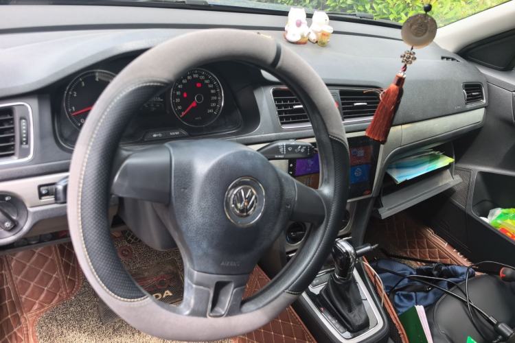 Used Volkswagen Lavida 2013 1.4TSI DSG Comfort Edition Steering Wheel