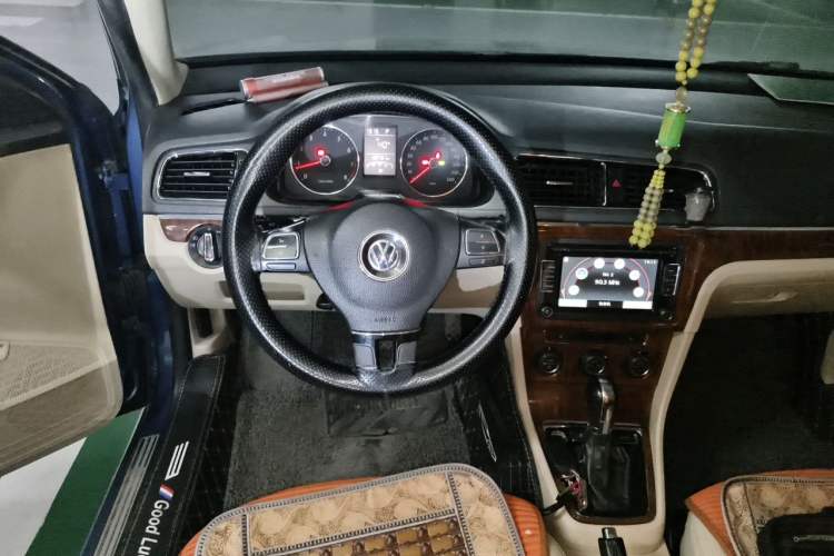 Used Volkswagen Lavida 2013 Revised Version 1.4 TSI DSG Luxury Edition Steering Wheel
