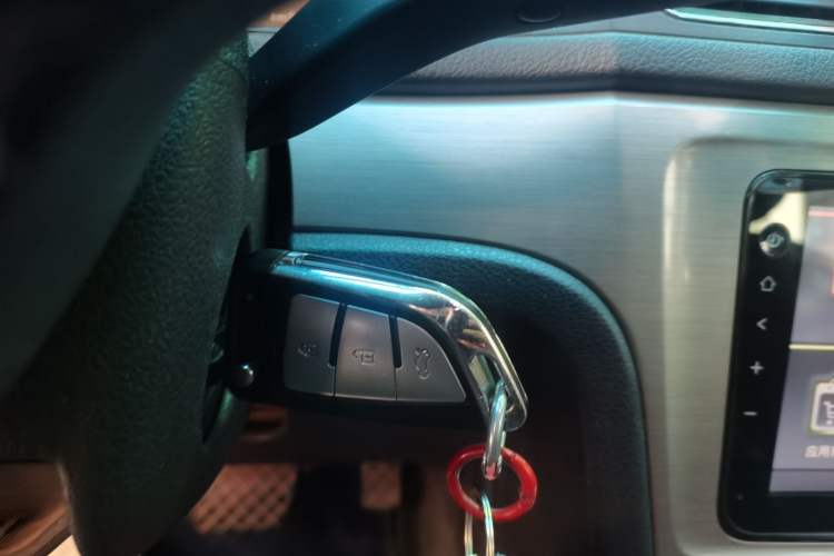 Used Volkswagen Lavida 2013 1.4TSI DSG Comfort Edition Vehicle Key