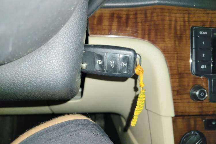 Used Volkswagen Lavida 2013 Restyled Classic 1.6L Automatic Comfort Edition Vehicle Key