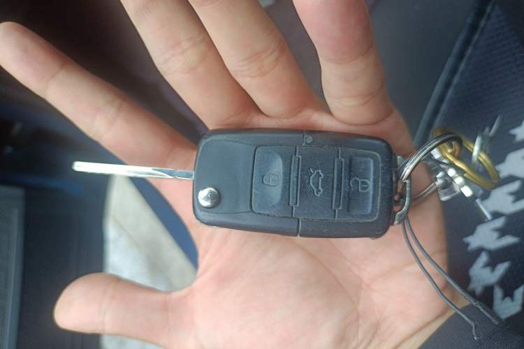 Used Volkswagen Lavida 2013 1.6L Automatic Fashion Edition Vehicle Key