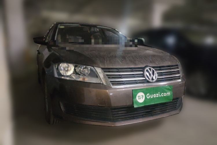 Used Volkswagen Lavida 2013 1.6L Automatic Fashion Edition Front Right 45 Deg