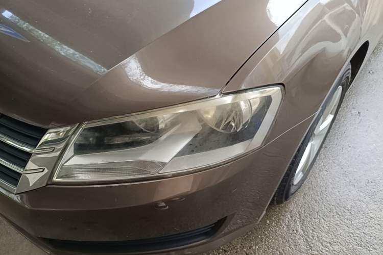 Used Volkswagen Lavida 2013 Revised Classic 1.6L Automatic Fashion Edition Left Front Headlight